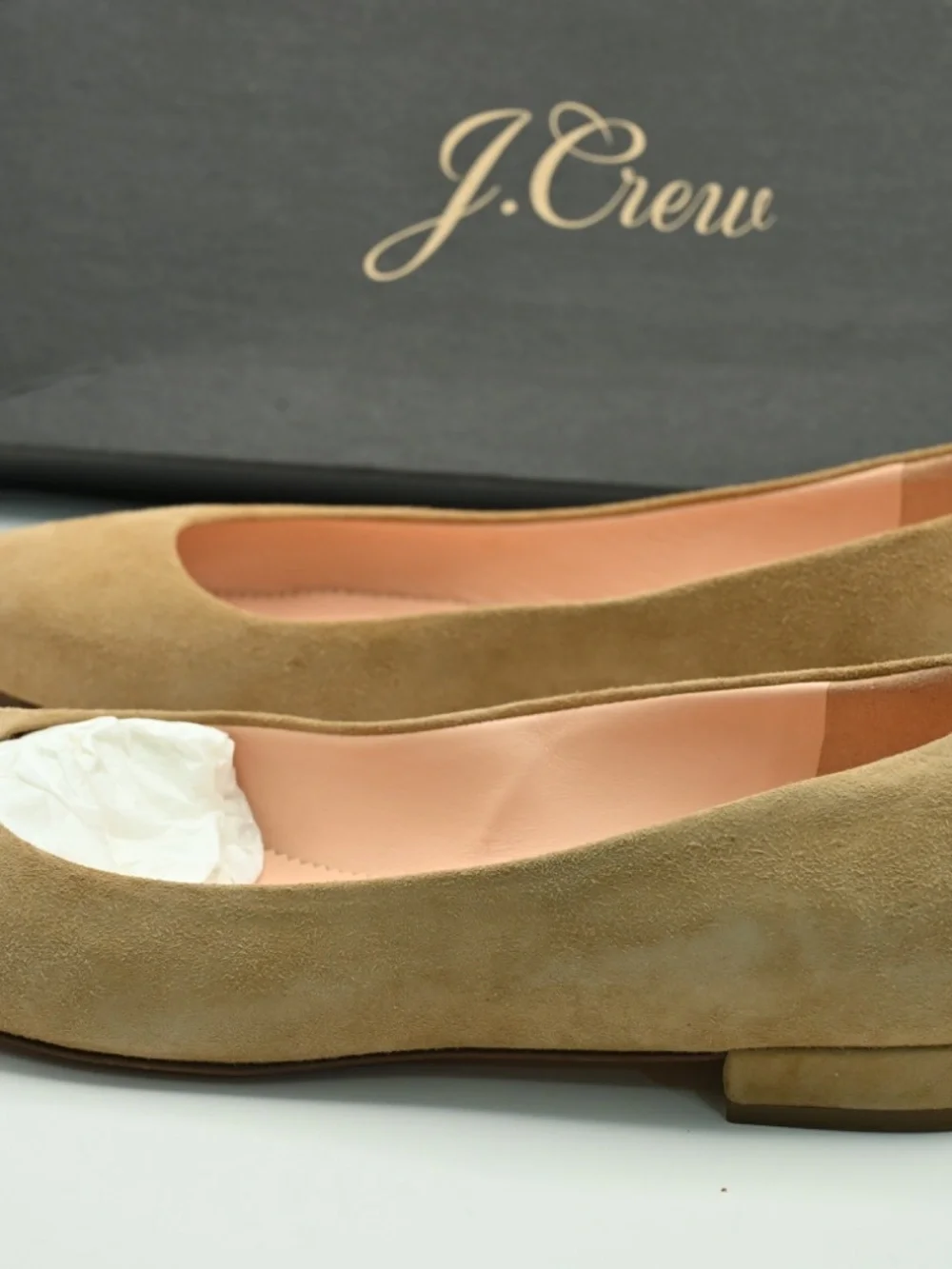 J.CREW WOMENS POINTY TOE FLAT SUEDE  SIZE 8